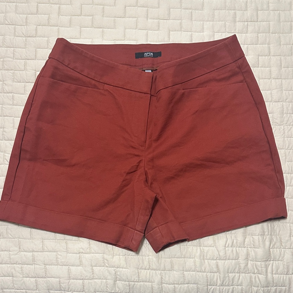 Apt. 9 Women's Rust Shorts